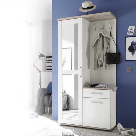 07890501 001 Garderobe