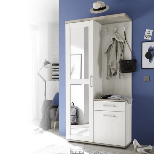 07890501 001 Garderobe